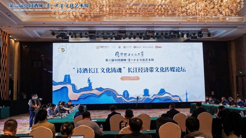 宣传片拍摄与纪录片叙事结构差异解析