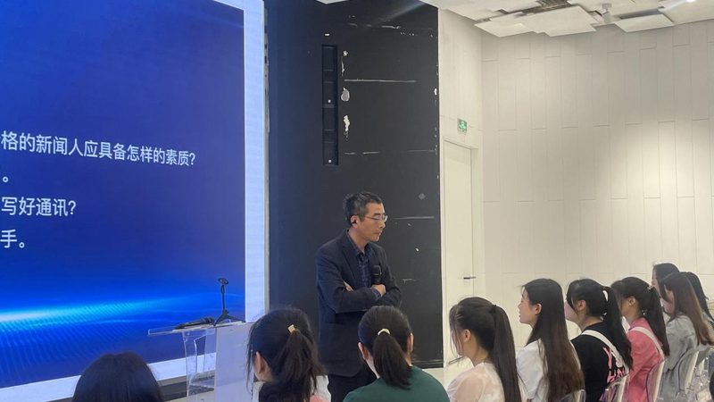 文化传媒公司如何制定劳务合同？免费版合同有何优势？**